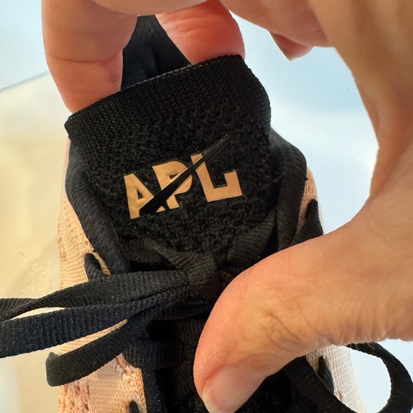 APL Techloom Pro sneakers knit sneakers peach black white size 7.5 - Picture 5 of 9